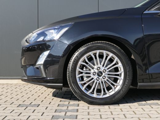 Ford FOCUS Wagon Ford 1.0 EcoBoost Hybrid Titanium X | 17 Inch | Elektrische Achterklep | Camera | Privacy Glass |... ActivLease financial lease