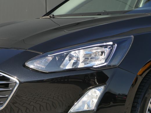 Ford FOCUS Wagon Ford 1.0 EcoBoost Hybrid Titanium X | 17 Inch | Elektrische Achterklep | Camera | Privacy Glass |... ActivLease financial lease