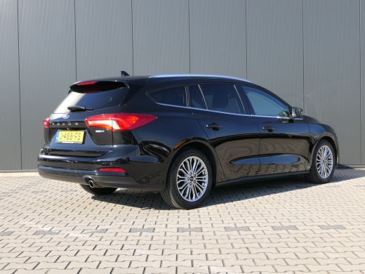 Ford FOCUS Wagon Ford 1.0 EcoBoost Hybrid Titanium X | 17 Inch | Elektrische Achterklep | Camera | Privacy Glass |... ActivLease financial lease