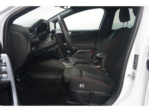Ford FOCUS Wagon Wagon 1.0 EcoBoost Hybrid ST Line X | Winter Pack | 18 Inch | Navigatie | Cruise | Climate Contro... ActivLease financial lease