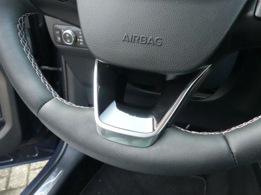 Ford Kuga 2.5 PHEV 225PK Vignale | HEAD-UP DISPLAY | LEDER | STOELVERWARMING | ELEKTRISCHE ACHTERKLEP | ActivLease financial lease
