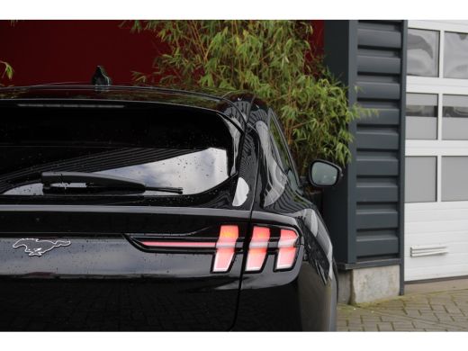 Ford Mustang Mach-E Ford 98kWh Ext. Range RWD Technology Pack Plus ActivLease financial lease
