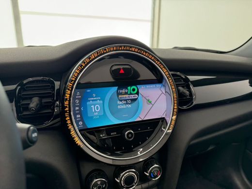 Mini Cabrio 1.5 Cooper Business Edition | Airco | Cruise control | Carplay | Leder | Alarm | DAB | LED | | Ai... ActivLease financial lease