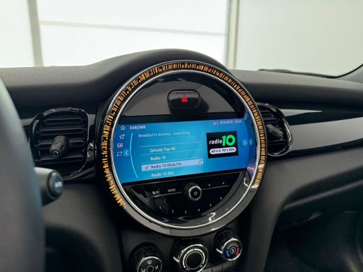 Mini Cabrio 1.5 Cooper Business Edition | Airco | Cruise control | Carplay | Leder | Alarm | DAB | LED | | Ai... ActivLease financial lease