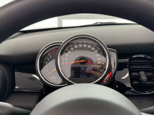 Mini Cabrio 1.5 Cooper Business Edition | Airco | Cruise control | Carplay | Leder | Alarm | DAB | LED | | Ai... ActivLease financial lease