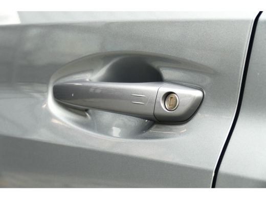 Peugeot 208 1.2 PURTECH 100PK 5-DRS GT / NAVI / CLIMA / PDC / 17"LMV / CAMERA / KEYLESS / FULL-LED / BLUETOOT... ActivLease financial lease
