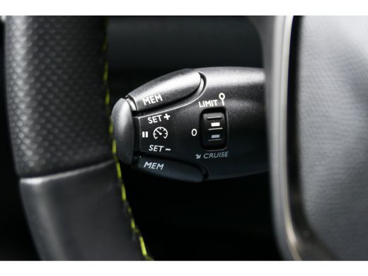 Peugeot 208 1.2 PURTECH 100PK 5-DRS GT / NAVI / CLIMA / PDC / 17"LMV / CAMERA / KEYLESS / FULL-LED / BLUETOOT... ActivLease financial lease