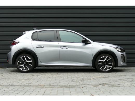 Peugeot 208 1.2 PURTECH 100PK 5-DRS GT / NAVI / CLIMA / PDC / 17"LMV / CAMERA / KEYLESS / FULL-LED / BLUETOOT... ActivLease financial lease