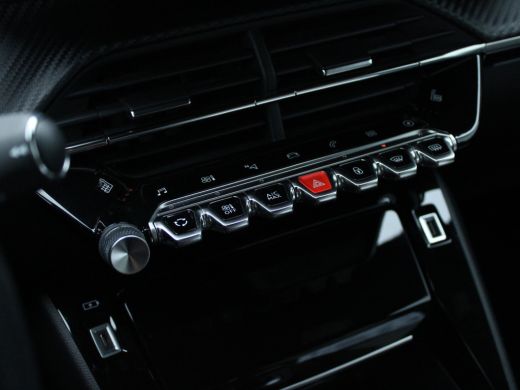 Peugeot e-2008 EV GT 50 kWh NL AUTO | CAMERA | CARPLAY | 3D COCKPIT ActivLease financial lease