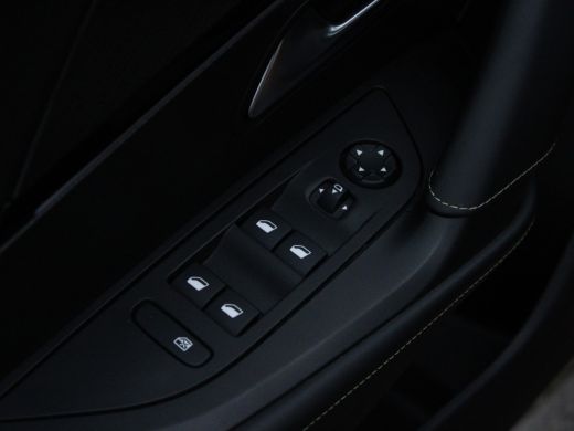 Peugeot e-2008 EV GT 50 kWh NL AUTO | CAMERA | CARPLAY | 3D COCKPIT ActivLease financial lease