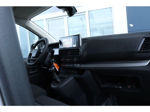 Peugeot Expert 2.0 BlueHDi 145 L2 | Cruise Control | Camera | Navi | Carplay | PDC | Dodehoekbewaking ActivLease financial lease