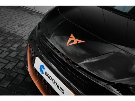 Seat Born Business | Ambient Light | Stoelverwarming | Travel Assist | Privacy glas | 19" Velgen LM | Achte... ActivLease financial lease