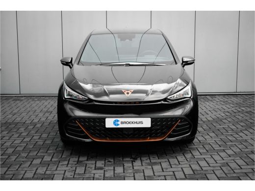 Seat Born Business | Ambient Light | Stoelverwarming | Travel Assist | Privacy glas | 19" Velgen LM | Achte... ActivLease financial lease