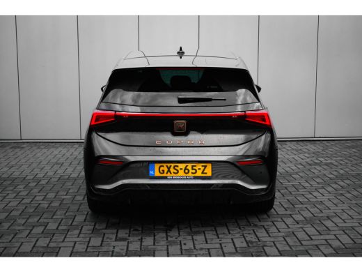 Seat Born Business | Ambient Light | Stoelverwarming | Travel Assist | Privacy glas | 19" Velgen LM | Achte... ActivLease financial lease