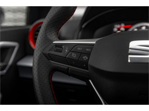 Seat Ibiza 1.0 EcoTSI FR | Schuif/kantel dak | Apple Carplay | 17 inch | Clima | Stoelverw. | ActivLease financial lease