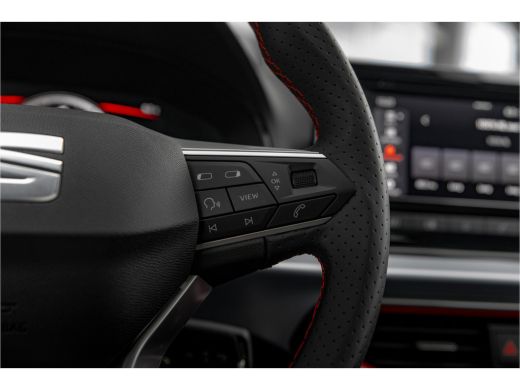Seat Ibiza 1.0 EcoTSI FR | Schuif/kantel dak | Apple Carplay | 17 inch | Clima | Stoelverw. | ActivLease financial lease