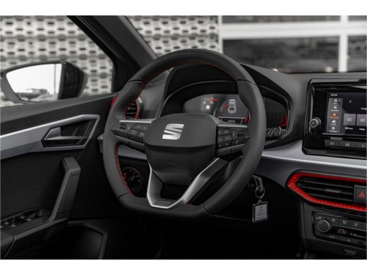 Seat Ibiza 1.0 EcoTSI FR | Schuif/kantel dak | Apple Carplay | 17 inch | Clima | Stoelverw. | ActivLease financial lease