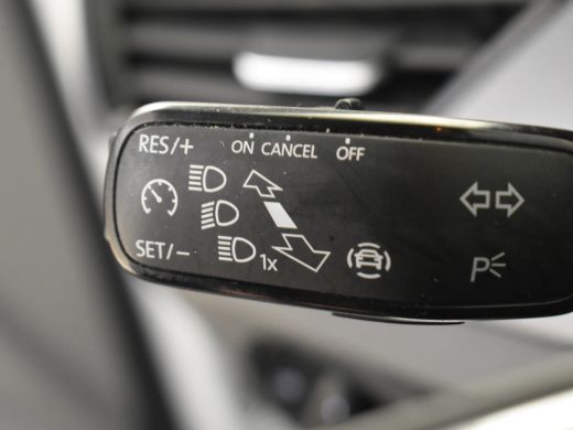 Skoda Kamiq 1.0 TSI 111pk Ambition | 100% Dealeronderhouden | 1ste eigenaar | Cruise control | Parkeersensore... ActivLease financial lease