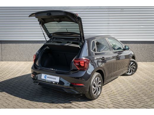 Volkswagen Polo Volkswagen Life Edition Inclusief €2000,- inruilvoordeel | 'App-Connect' draadloze smartphone int... ActivLease financial lease