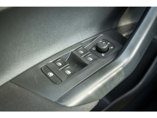Volkswagen Polo Volkswagen Life Edition Inclusief €2000,- inruilvoordeel | 'App-Connect' draadloze smartphone int... ActivLease financial lease