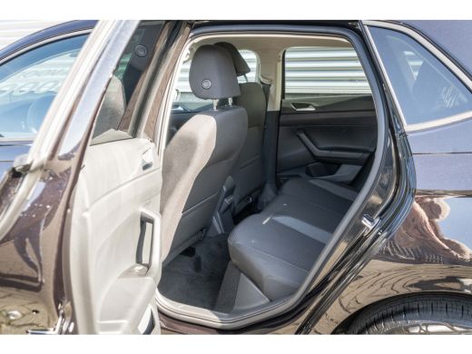 Volkswagen Polo Volkswagen Life Edition Inclusief €2000,- inruilvoordeel | 'App-Connect' draadloze smartphone int... ActivLease financial lease