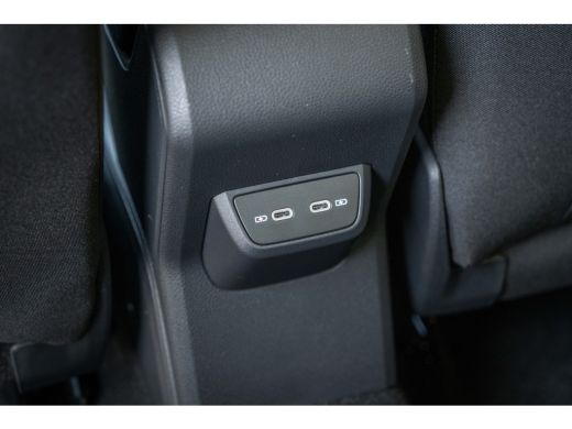 Volkswagen Polo Volkswagen Life Edition Inclusief €2000,- inruilvoordeel | 'App-Connect' draadloze smartphone int... ActivLease financial lease