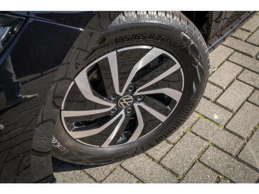 Volkswagen Polo Volkswagen Life Edition Inclusief €2000,- inruilvoordeel | 'App-Connect' draadloze smartphone int... ActivLease financial lease