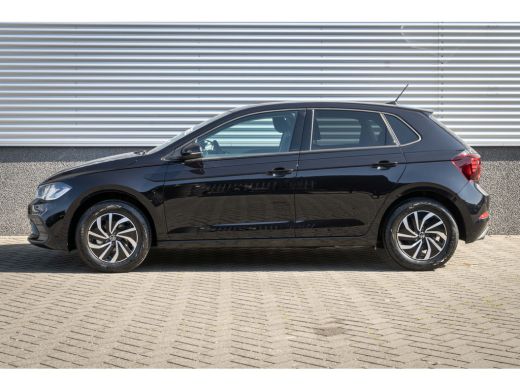 Volkswagen Polo Volkswagen Life Edition Inclusief €2000,- inruilvoordeel | 'App-Connect' draadloze smartphone int... ActivLease financial lease