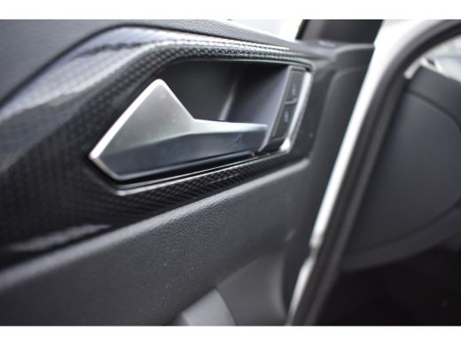 Volkswagen Polo 1.0 TSI 95 5MT Life Edition Inclusief €2000,- inruilvoordeel + €1000,- korting  | 'App-Connect' d... ActivLease financial lease