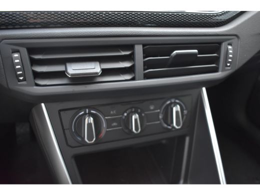 Volkswagen Polo 1.0 TSI 95 5MT Life Edition Inclusief €2000,- inruilvoordeel + €1000,- korting  | 'App-Connect' d... ActivLease financial lease