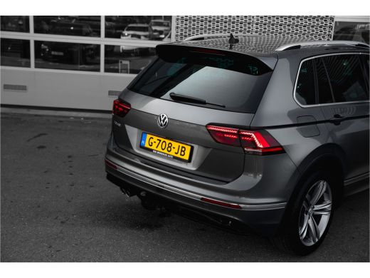Volkswagen Tiguan 1.5 TSI Comfortline Business R-Line | Trekhaak | Camera | Elektr. A.Klep | ActivLease financial lease