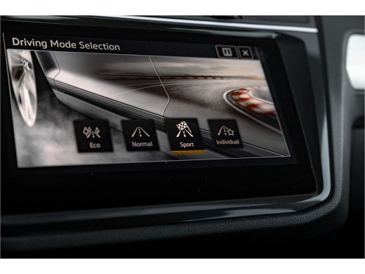 Volkswagen Tiguan 1.5 TSI Comfortline Business R-Line | Trekhaak | Camera | Elektr. A.Klep | ActivLease financial lease