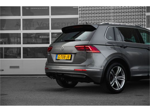 Volkswagen Tiguan 1.5 TSI Comfortline Business R-Line | Trekhaak | Camera | Elektr. A.Klep | ActivLease financial lease