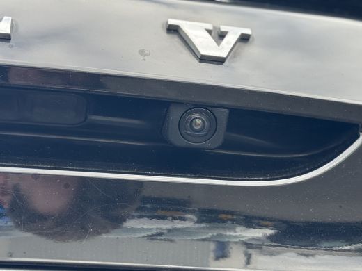 Volvo  V40 1.5 T3 Polar+ Sport | Cruise control | Panoramadak | R-Design exterieur ActivLease financial lease