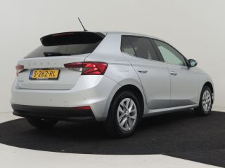 Skoda Fabia 1.0 TSI 96pk Business Edition | FABRIEKSGARANTIE TOT 03-2027 | Cruise control | Parkeersensoren a...