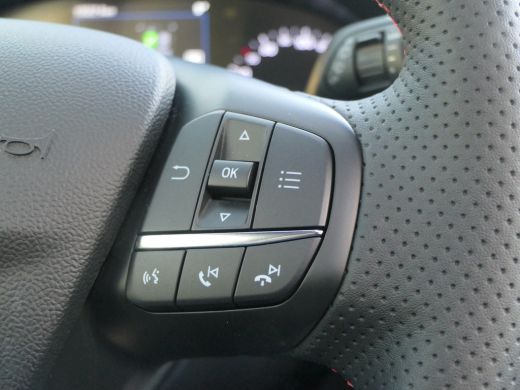 Ford Focus Ford 1.0 EcoBoost Hybrid ST Line | Panoramadak | Winterpack | Adaptief | 13.500 km ! | UNIEK !!! ActivLease financial lease