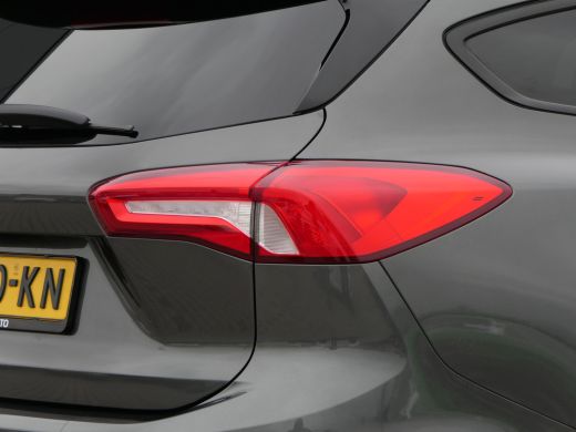 Ford FOCUS Wagon 1.0 EcoBoost ST Line | Winterpack | Keyless | 18 Inch | Privacy Glass | Climate Control | LED | D... ActivLease financial lease