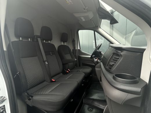 Ford Transit 2.0 TDCI / L2H2 / 1e EIGENAAR / IMPERIAAL / TREKHAAK / AIRCO / CRUISE / 3-ZITS ActivLease financial lease
