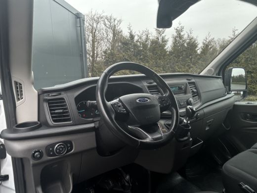 Ford Transit 2.0 TDCI / L2H2 / 1e EIGENAAR / IMPERIAAL / TREKHAAK / AIRCO / CRUISE / 3-ZITS ActivLease financial lease