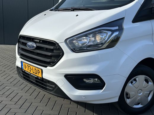Ford Transit Custom 2.0 TDCI 130 PK / L2H1 / 2.800 KG AHG / CAMERA / AIRCO / CRUISE / NAVI / STOELVERWARMING ActivLease financial lease