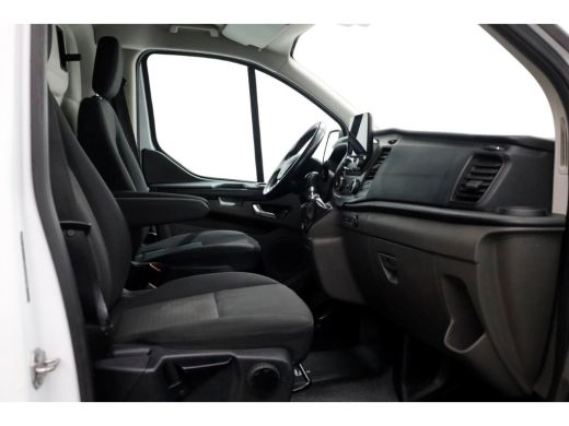Ford Transit Custom 2.0 TDCI 130pk E6 L2H1 Trend Navi/Camera/Trekhaak 2800kg 09-2019 ActivLease financial lease