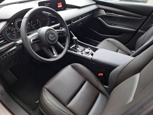 Mazda 3 2.5 e-SkyActiv-G M Hybrid 140 Takumi | Automaat | Elektrische verstelbare stoelen met geheugen | ... ActivLease financial lease