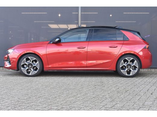 Opel Astra Opel 1.2 Turbo Hybrid Ultimate DEMO-DEAL! | Schuif-/Kanteldak | Alcantara | 360 Camera | Adaptive... ActivLease financial lease