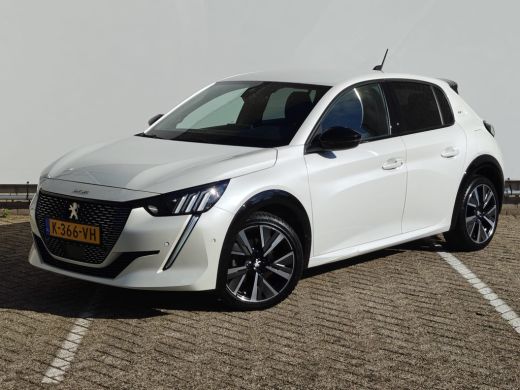 Peugeot 208 Peugeot 1.2 PureTech GT | Achteruitrijcamera | Apple Carplay/Android Auto|telefoonintegratie prem... Peugeot 208 Peugeot 1.2 PureTech GT | Achteruitrijcamera | Apple Carplay/Android Auto|telefoonintegratie prem...