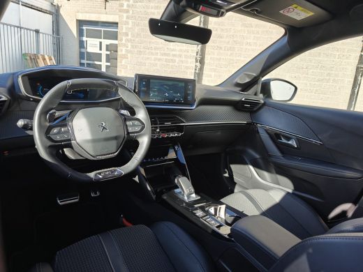Peugeot 208 Peugeot 1.2 PureTech GT | Achteruitrijcamera | Apple Carplay/Android Auto|telefoonintegratie prem... ActivLease financial lease