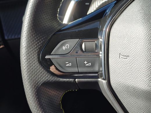 Peugeot 208 Peugeot 1.2 PureTech GT | Achteruitrijcamera | Apple Carplay/Android Auto|telefoonintegratie prem... ActivLease financial lease