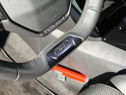 Peugeot 208 Peugeot 1.2 PureTech GT | Achteruitrijcamera | Apple Carplay/Android Auto|telefoonintegratie prem... ActivLease financial lease
