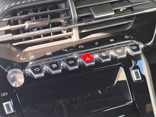 Peugeot 208 Peugeot 1.2 PureTech GT | Achteruitrijcamera | Apple Carplay/Android Auto|telefoonintegratie prem... ActivLease financial lease