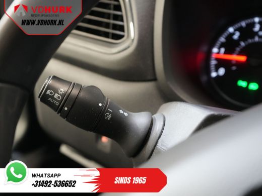 Renault Master 2.3 dCi 135 pk L2H2 TURBO DEFECT EXPORT ONLY Stoelverw./ PDC/ Camera/ 2.5t Trekverm./ Dakdragers ActivLease financial lease