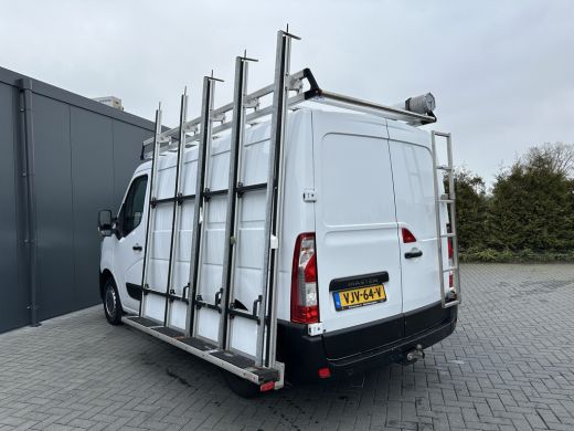 Renault Master 2.3 DCI 136 PK / L1H1 / GLASRESTEEL / 1e EIG. / 2.5T TREKHAAK / IMPERIAAL / CAMERA / AIRCO / CRUISE ActivLease financial lease